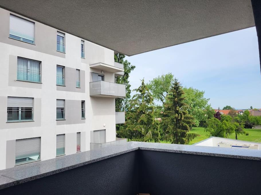 Novoureden Stan Apartment Велика Горица Екстериор снимка